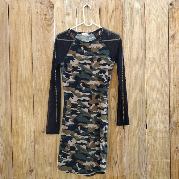 Heart & Hips - Camo Mesh Midi Dress - Picture 6 of 16